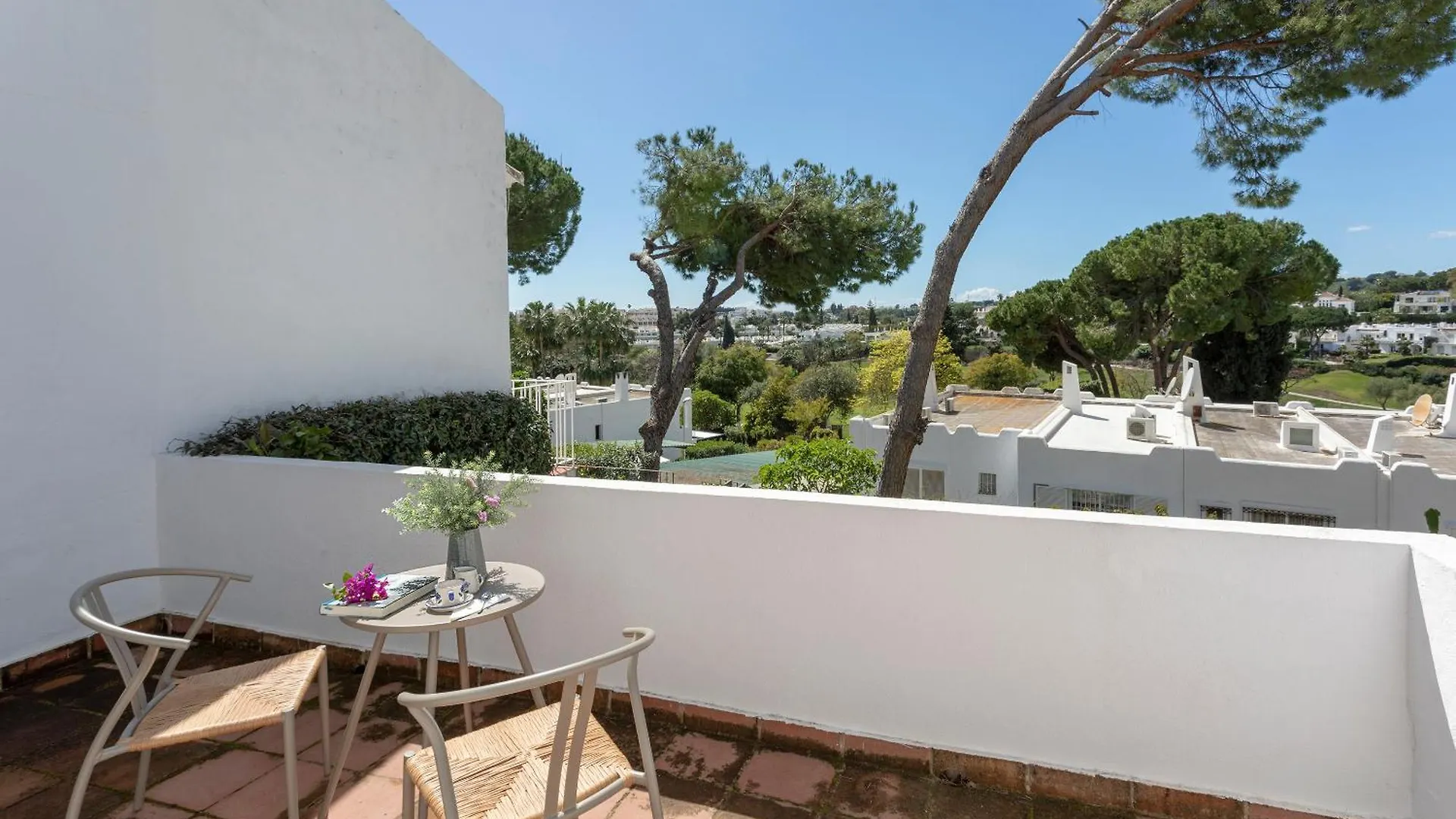 Genteel Home Aloha Golf Marbella Spain