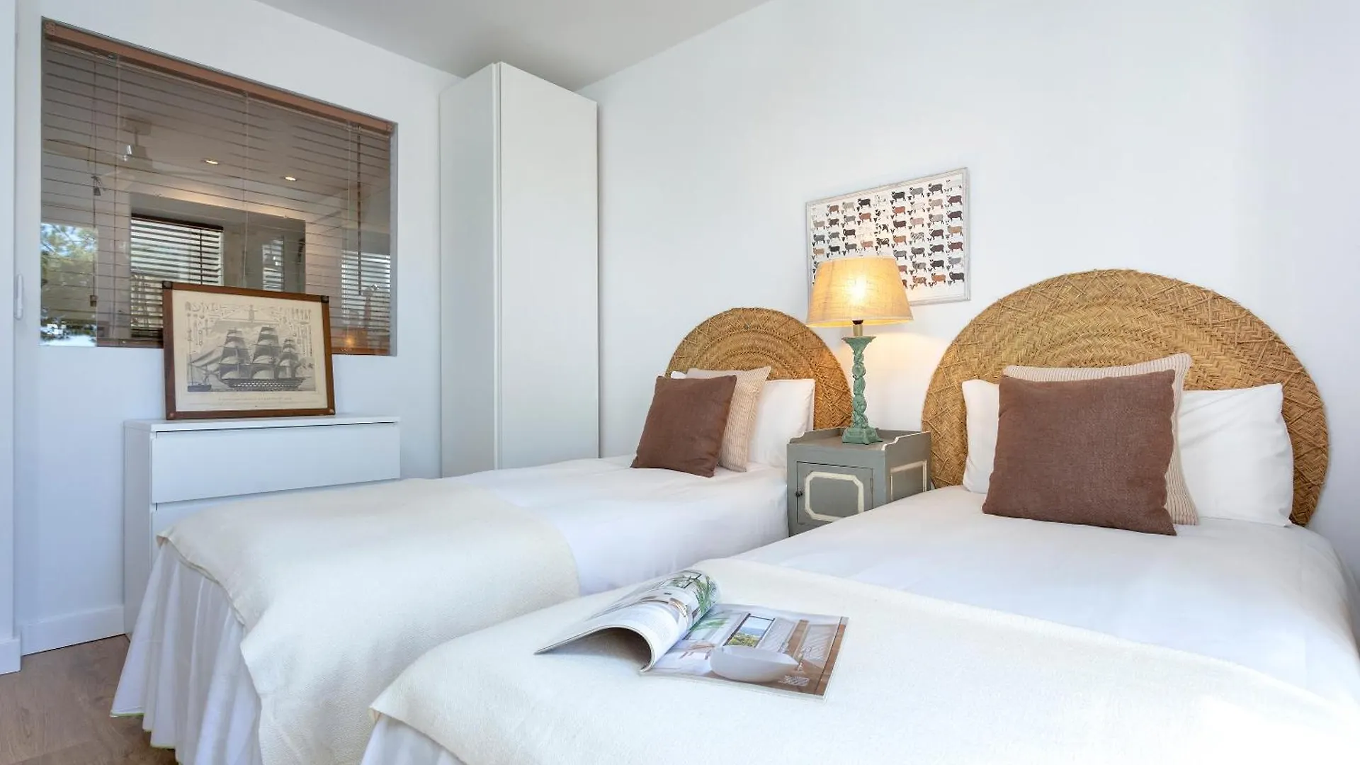 Apartment Genteel Home Aloha Golf Marbella Spain